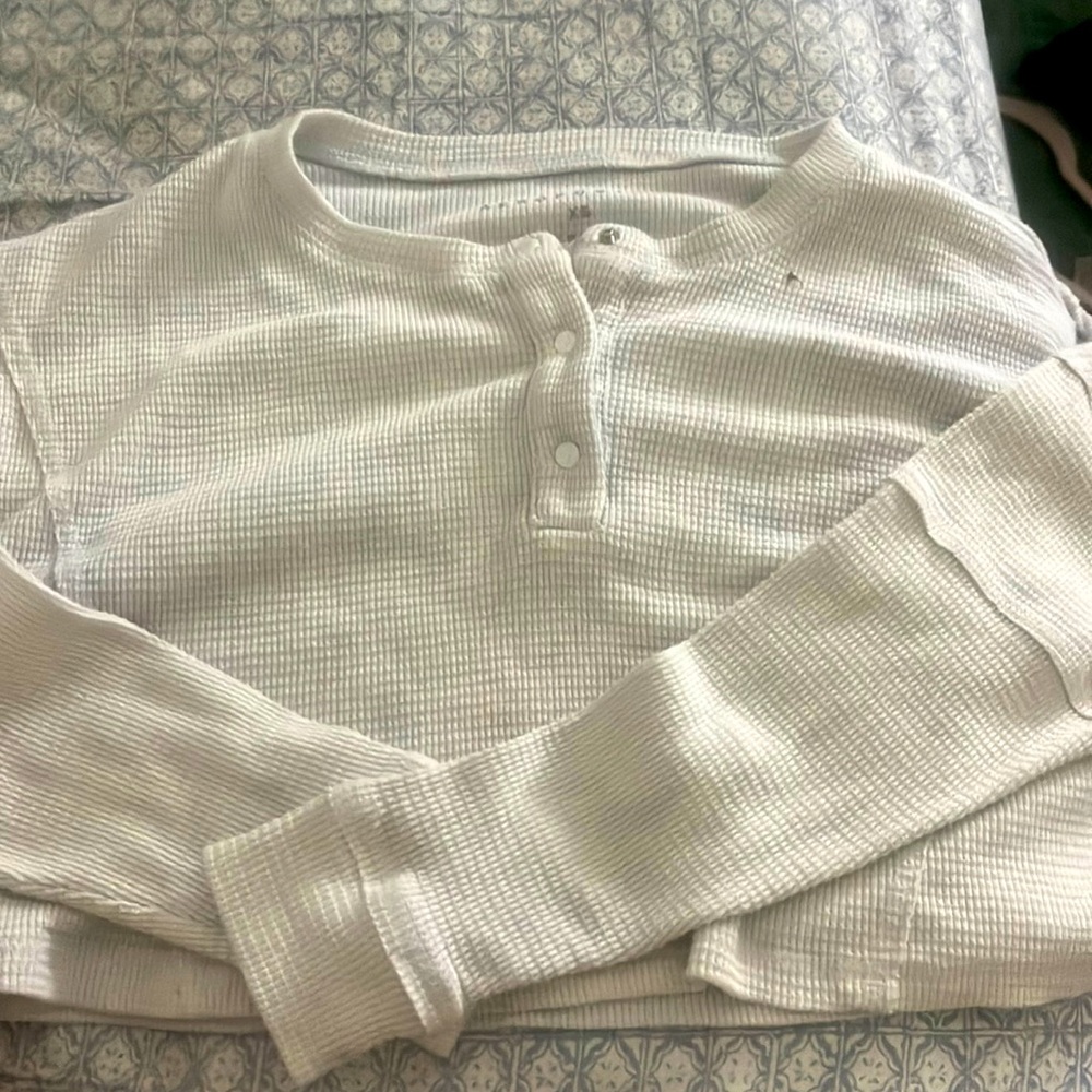 Aeropostale size extra small white, long sleeve shirt, brand new